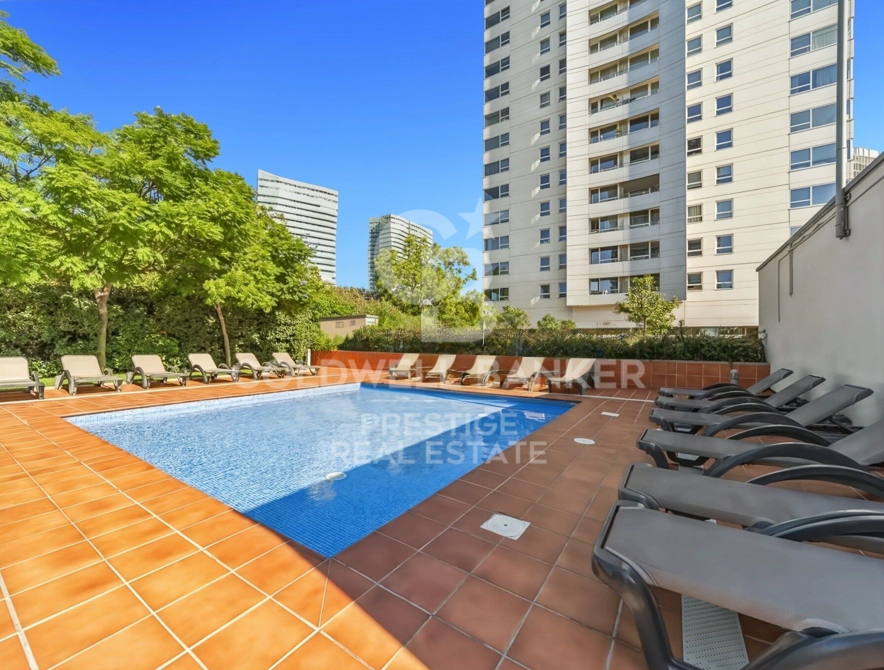 Penthouse with Terrace in Illa del Bosc, Diagonal Mar