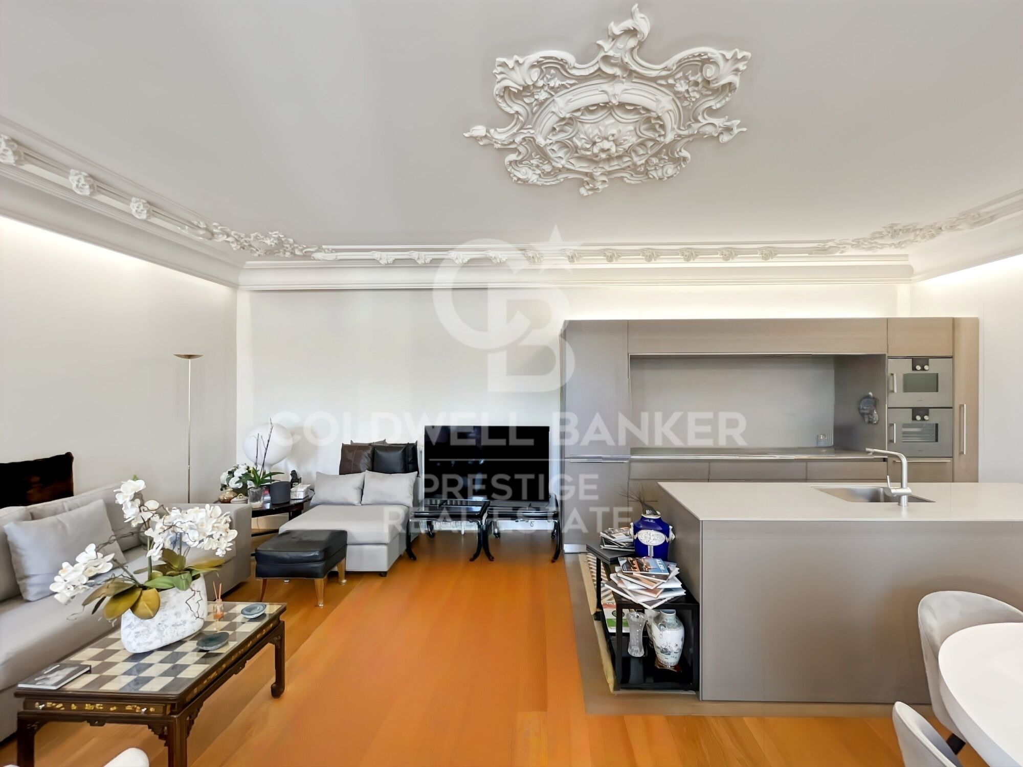 For sale Exclusive Modernist Apartment in Casa Burés, Eixample Dreta