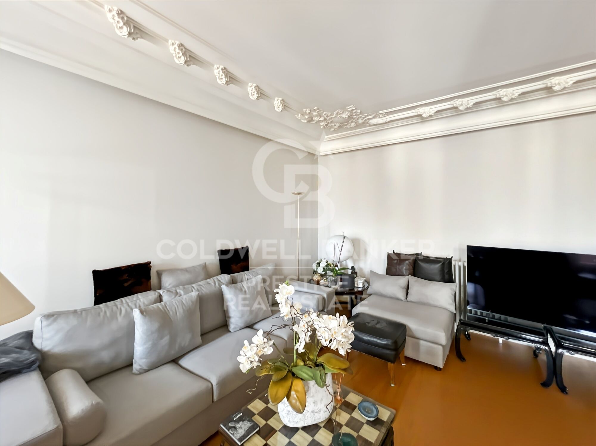 For sale Exclusive Modernist Apartment in Casa Burés, Eixample Dreta