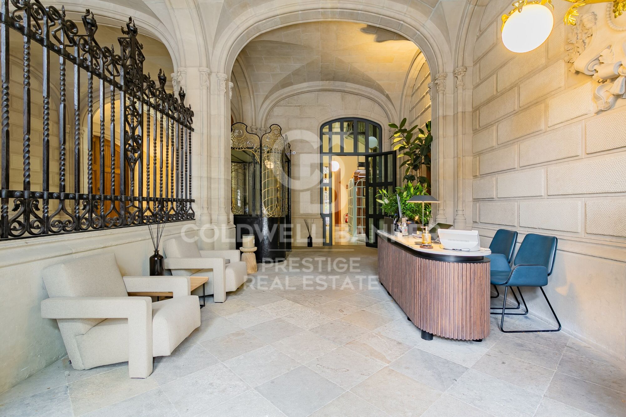For sale Exclusive Modernist Apartment in Casa Burés, Eixample Dreta