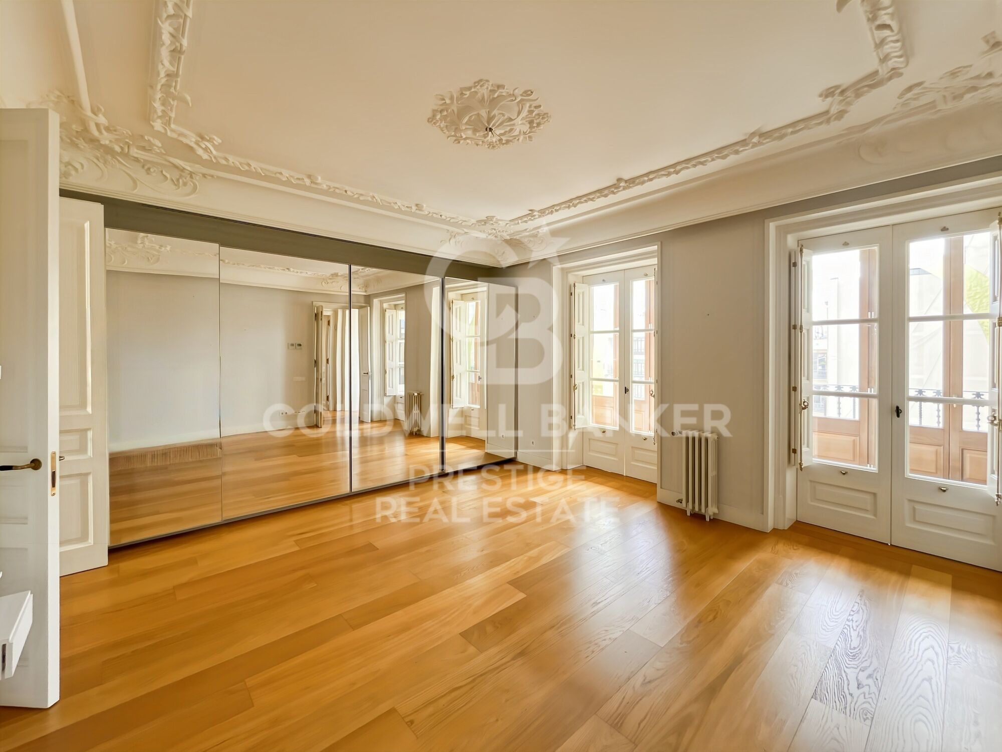 For sale Exclusive Modernist Apartment in Casa Burés, Eixample Dreta