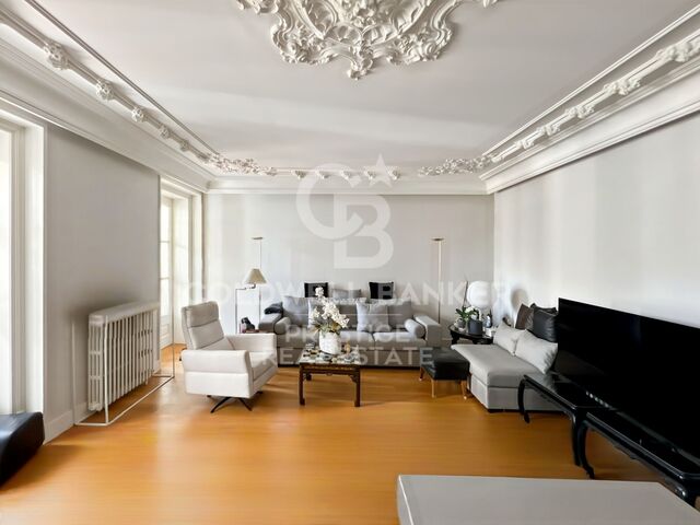 For sale Exclusive Modernist Apartment in Casa Burés, Eixample Dreta