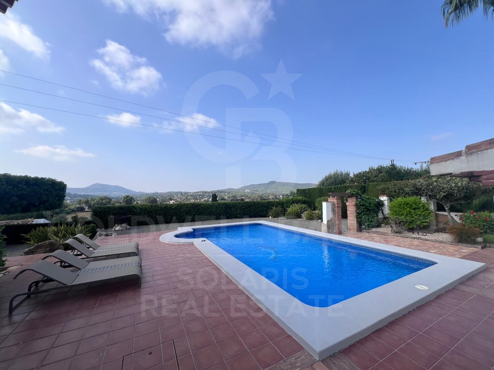 Exclusivité et tranquillité dans une villa méditerranéenne au Montgó