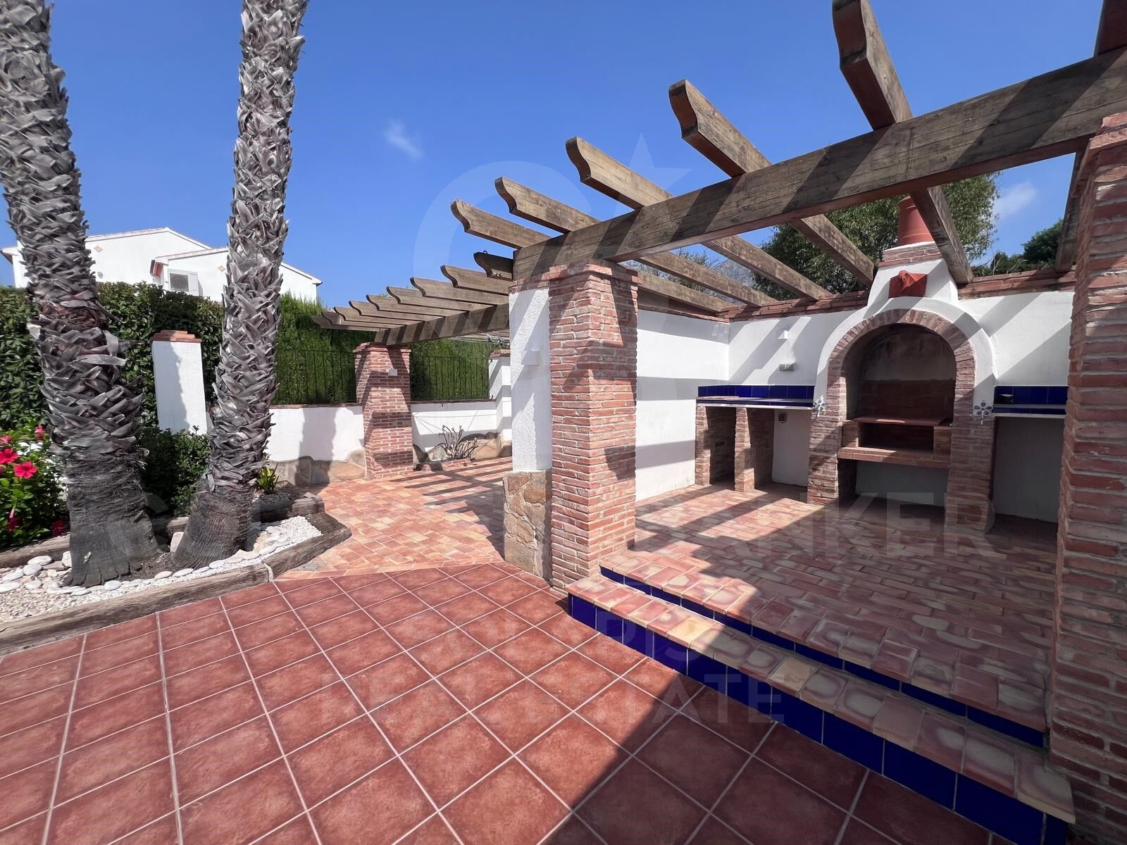 Exclusivité et tranquillité dans une villa méditerranéenne au Montgó