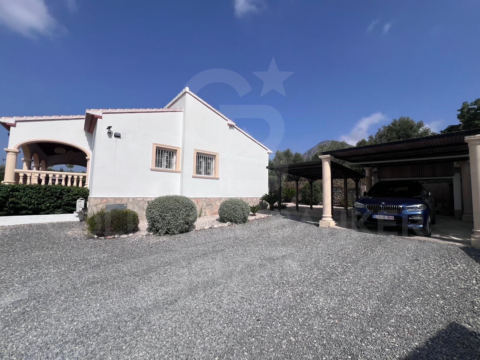 Exclusivité et tranquillité dans une villa méditerranéenne au Montgó