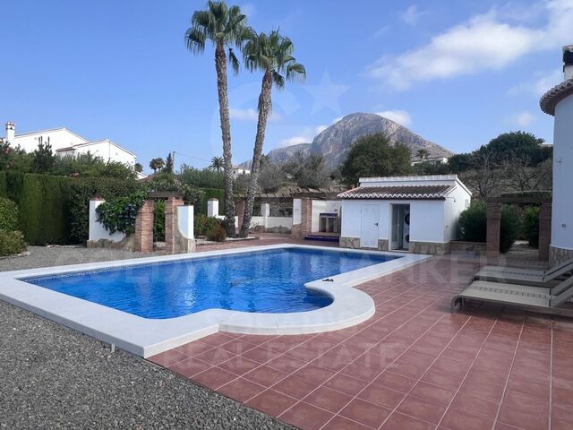 Exclusivity and Tranquility in a Mediterranean Villa in the Montgó<br />Available for Vacation Rental | From 2.600 € per week