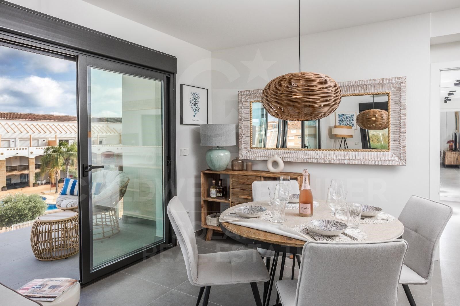 Penthouse haut de gamme avec terrasse solaire privée spectaculaire de 68 m²