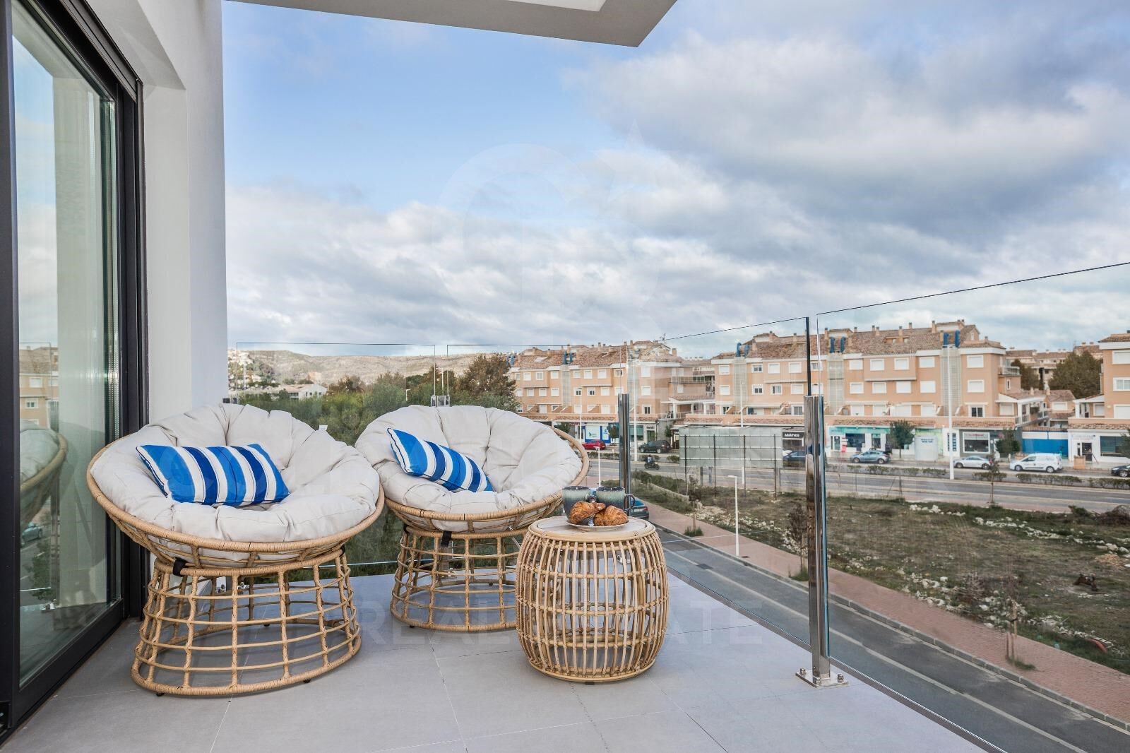 Penthouse haut de gamme avec terrasse solaire privée spectaculaire de 68 m²