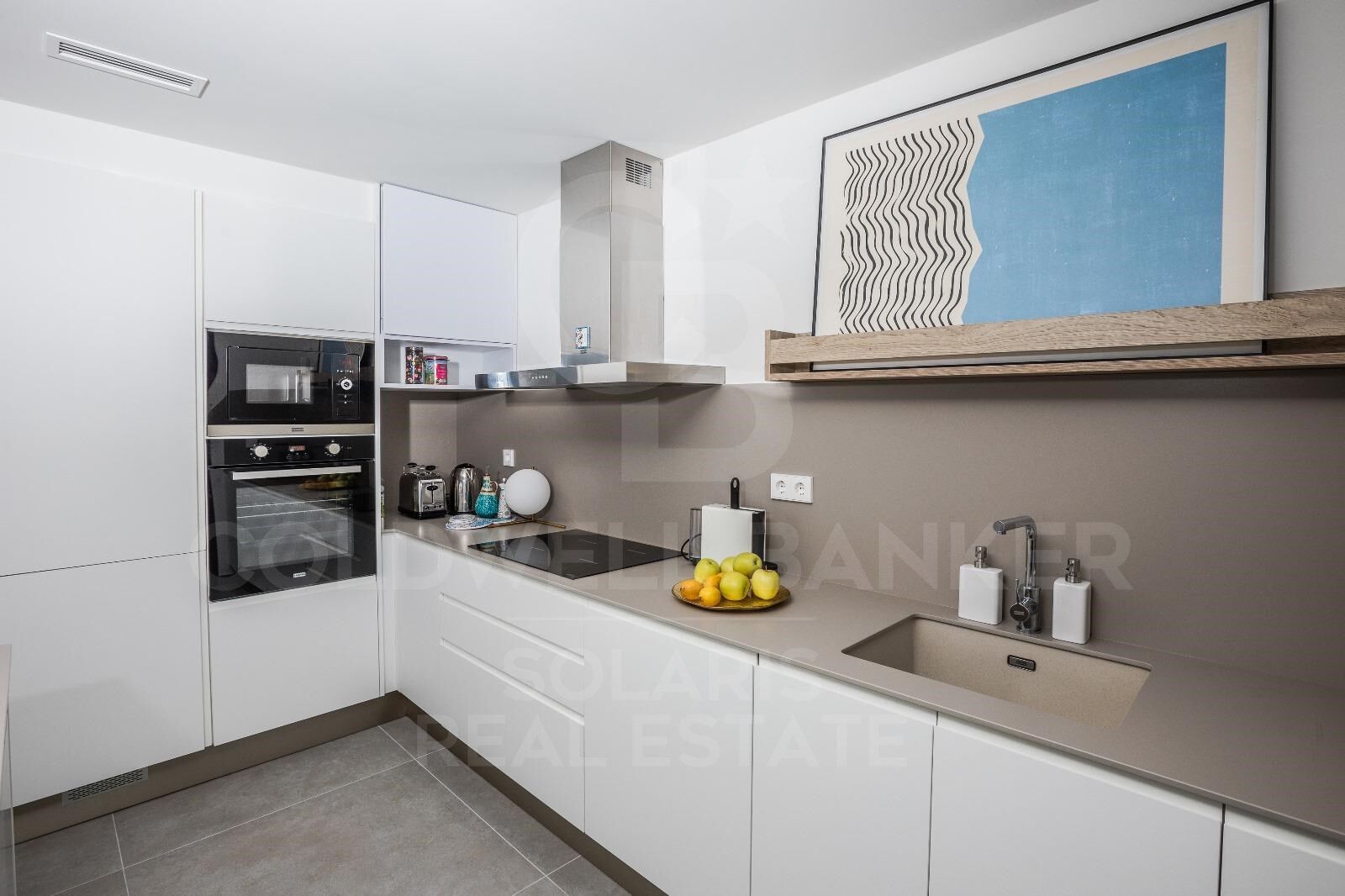 Penthouse haut de gamme avec terrasse solaire privée spectaculaire de 68 m²