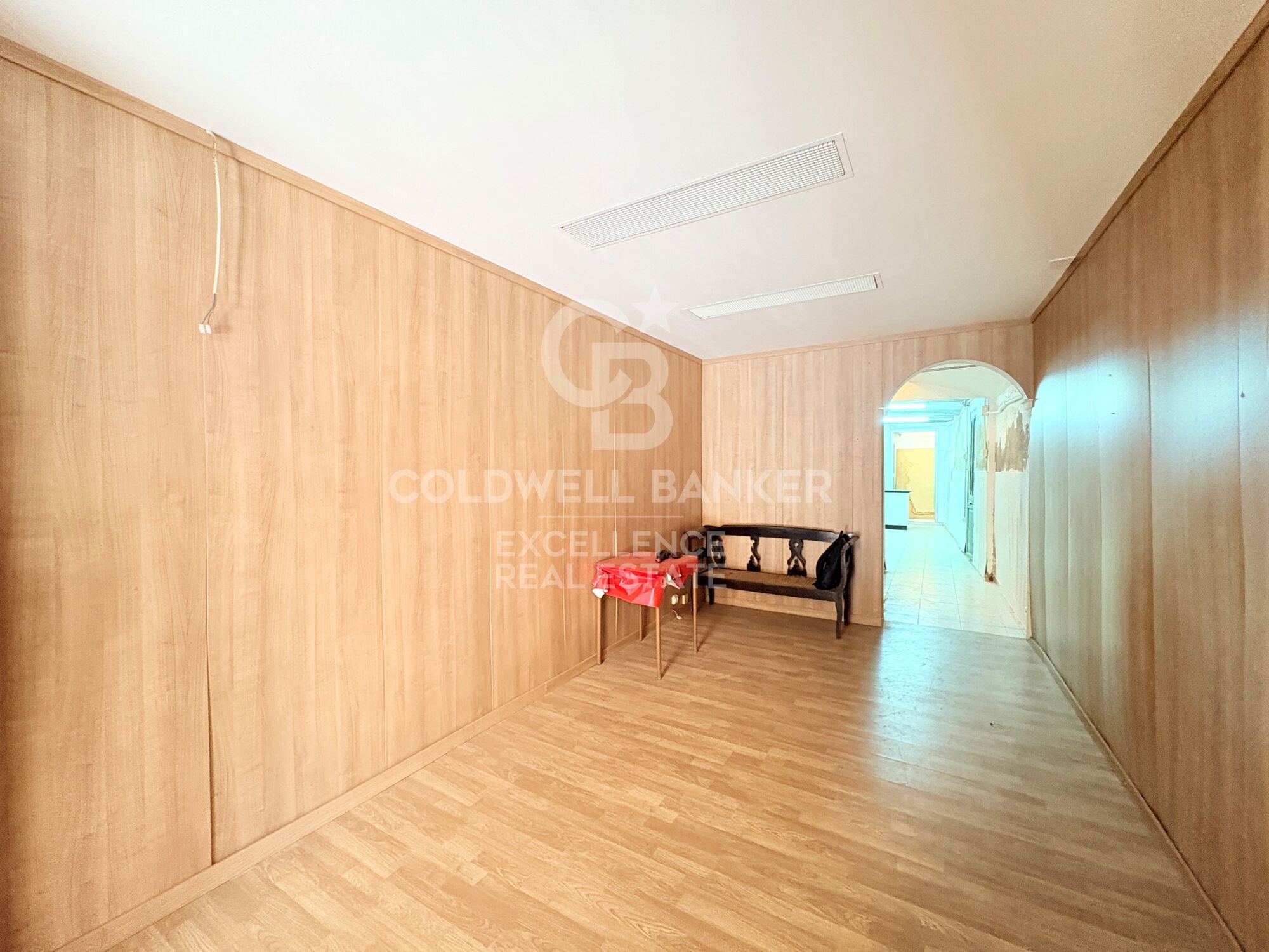 Building to be renovated of 178 m² next to Plaza Santa Clara, in the heart of Castellón