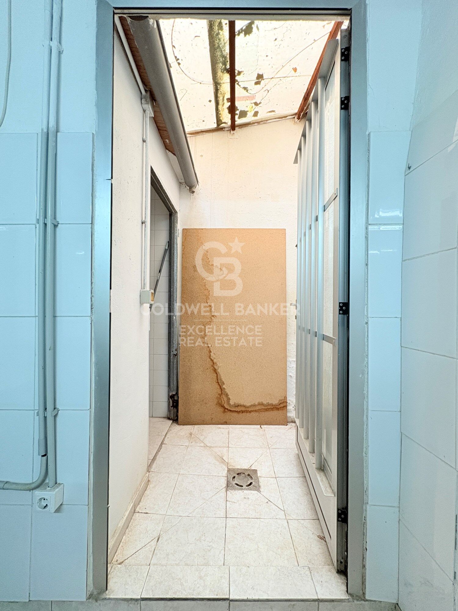 Building to be renovated of 178 m² next to Plaza Santa Clara, in the heart of Castellón