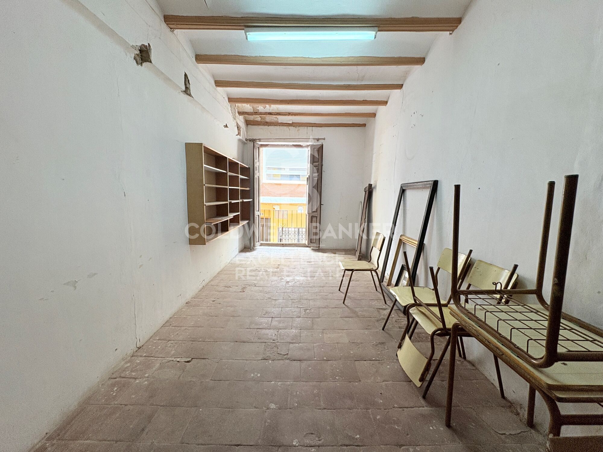Building to be renovated of 178 m² next to Plaza Santa Clara, in the heart of Castellón