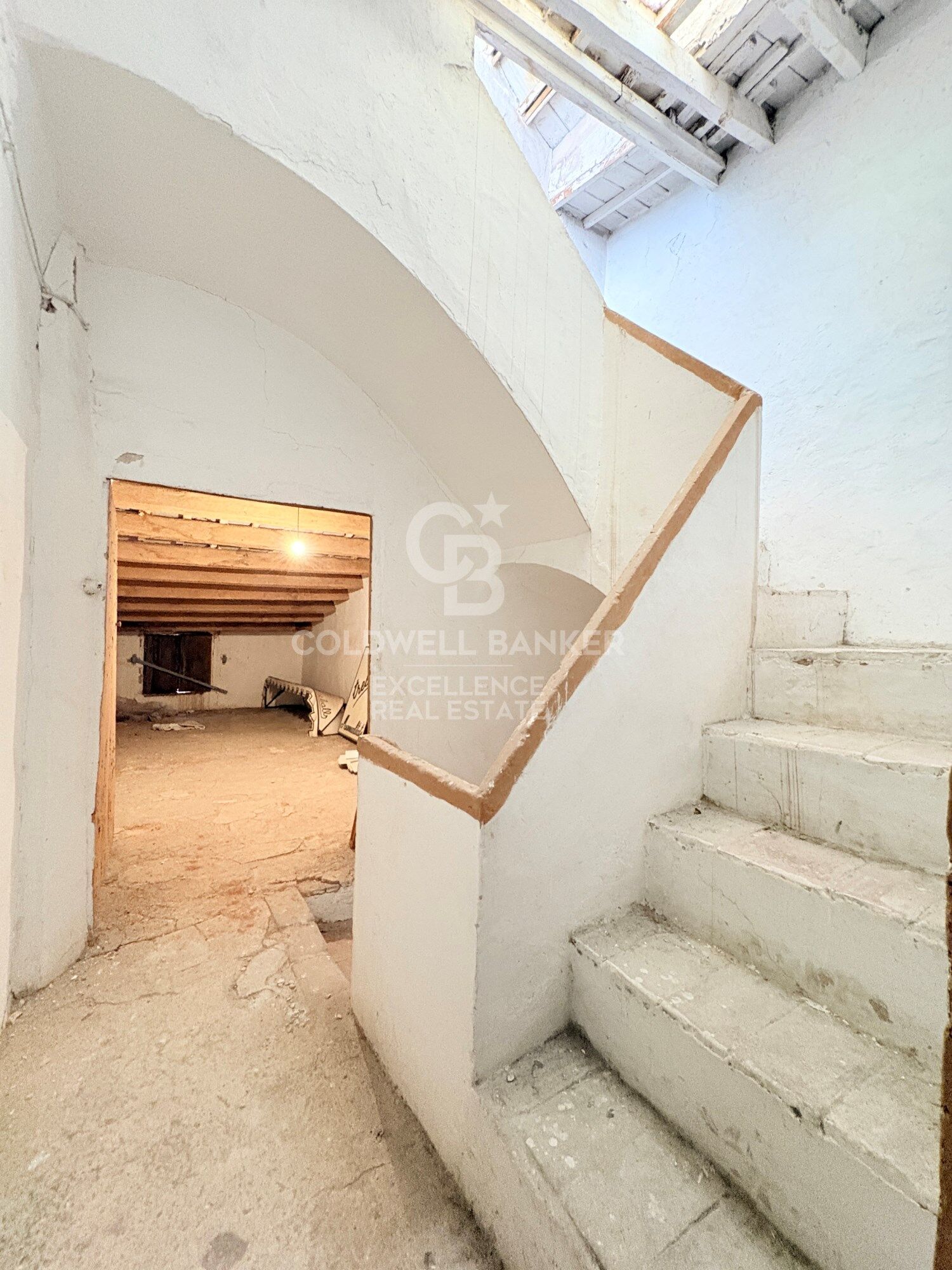Building to be renovated of 178 m² next to Plaza Santa Clara, in the heart of Castellón