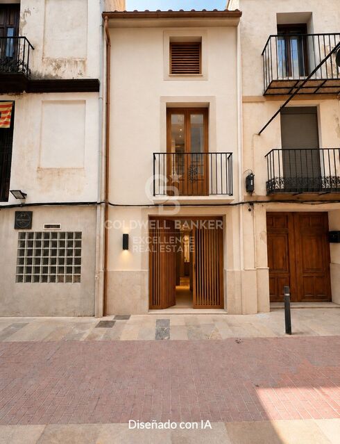 Edificio para reformar de 178 m² junto a Plaza Santa Clara, en pleno centro de Castellón