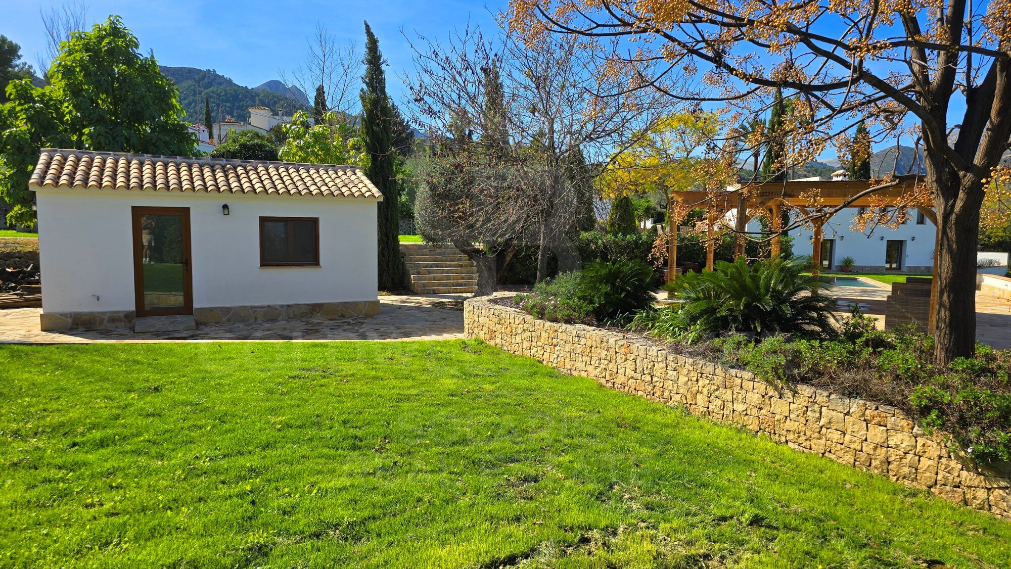 Finca im Orba-Tal - eine Oase der Ruhe und Schönheit