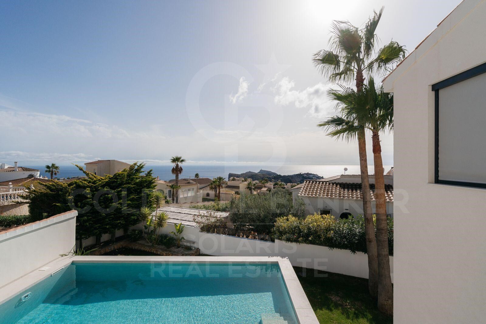 Villa designer exclusive avec technologie Smart Home, piscine chauffée et vues privilégiées sur Cumbre del Sol