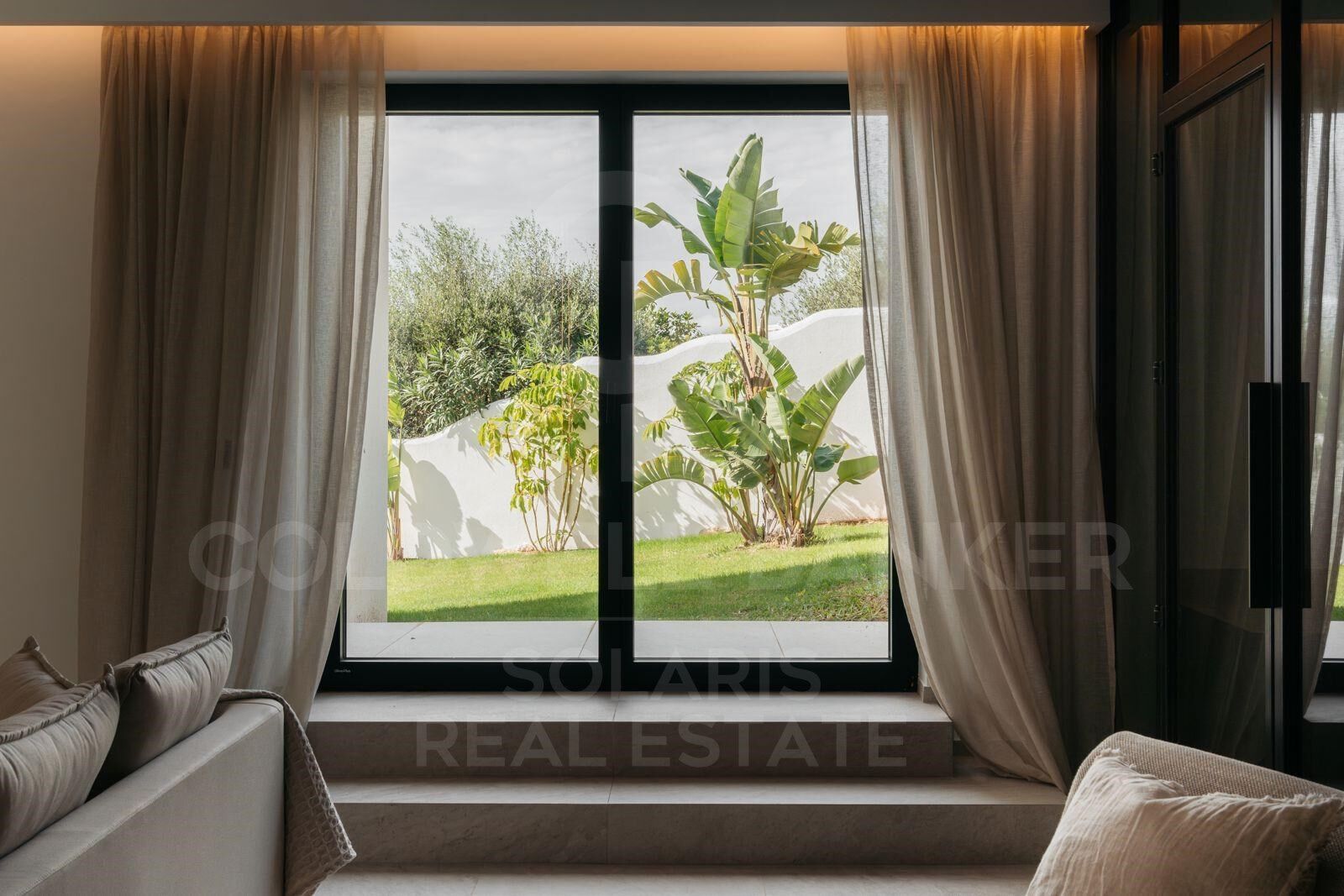 Villa designer exclusive avec technologie Smart Home, piscine chauffée et vues privilégiées sur Cumbre del Sol