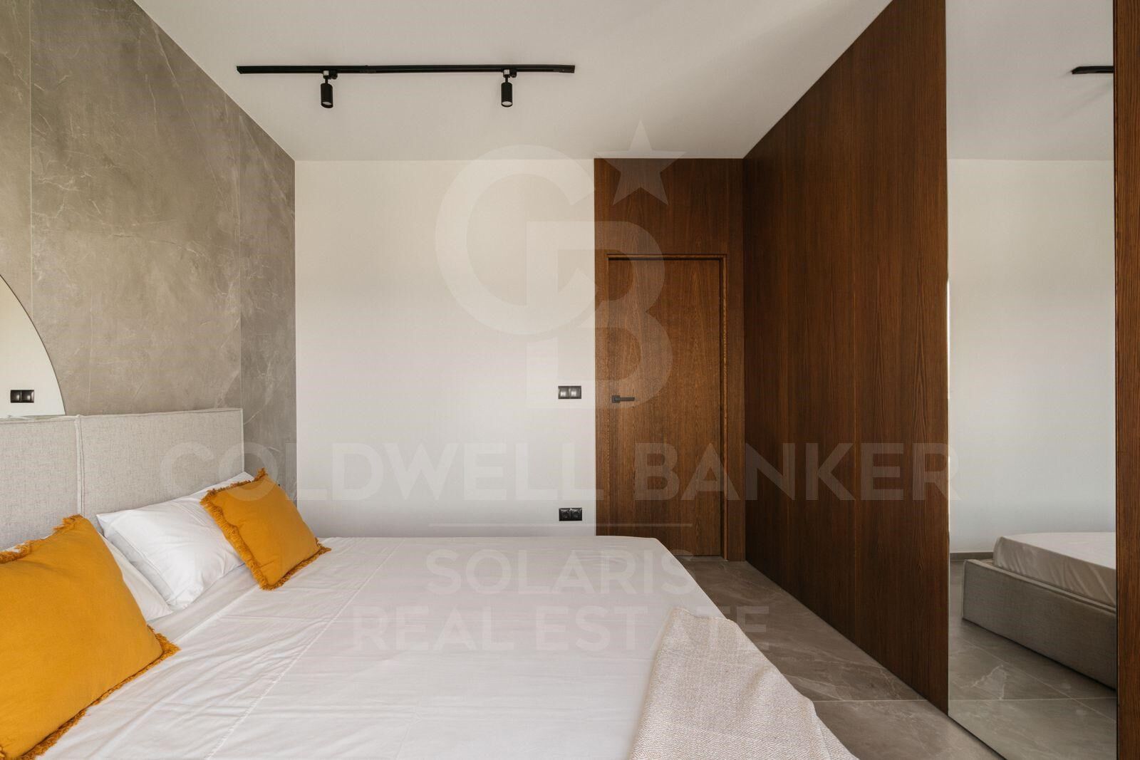 Villa designer exclusive avec technologie Smart Home, piscine chauffée et vues privilégiées sur Cumbre del Sol