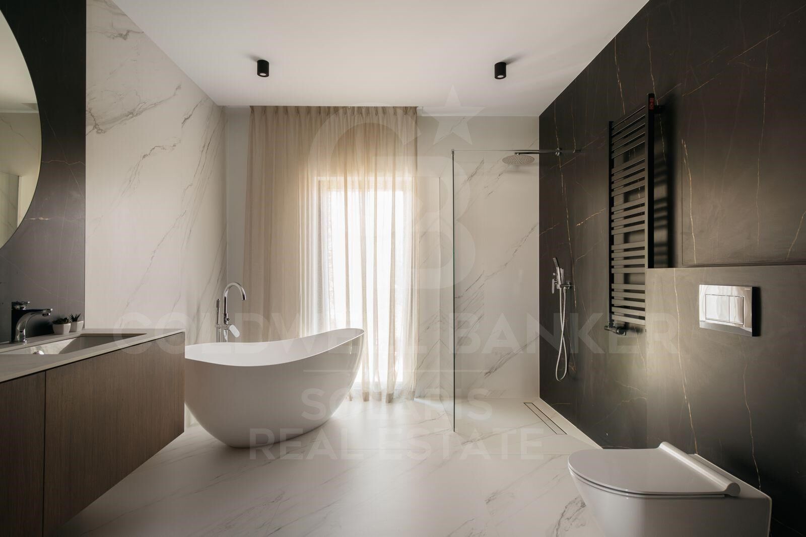 Villa designer exclusive avec technologie Smart Home, piscine chauffée et vues privilégiées sur Cumbre del Sol