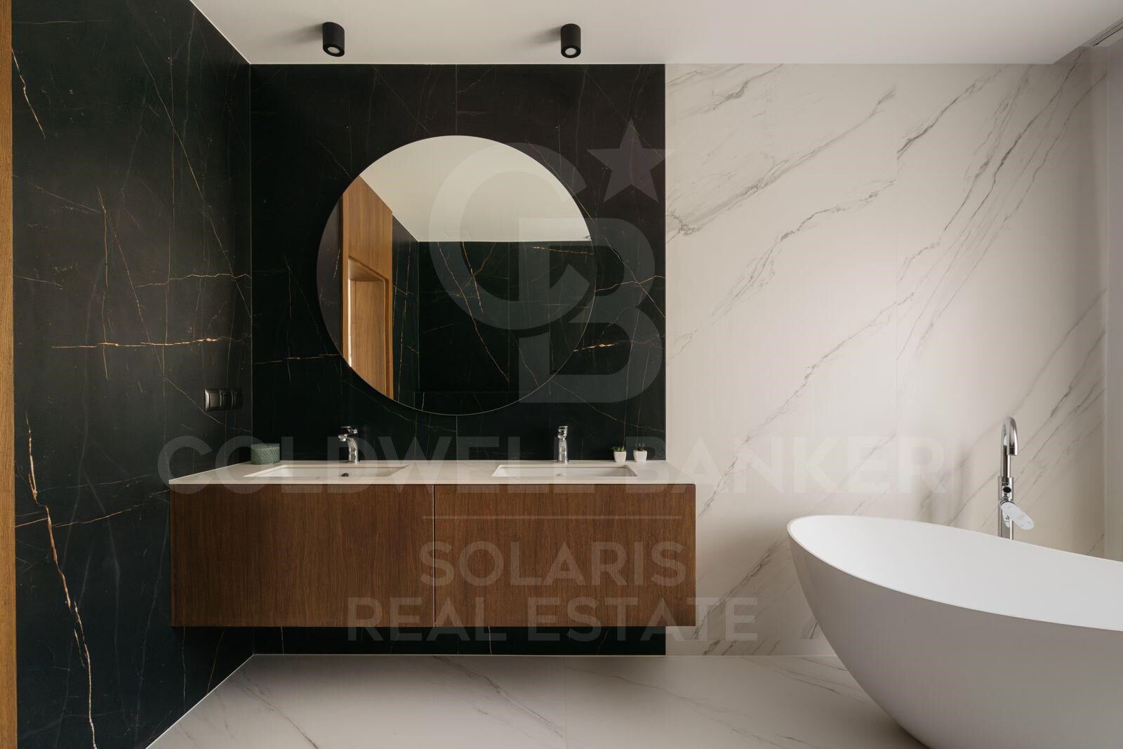 Villa designer exclusive avec technologie Smart Home, piscine chauffée et vues privilégiées sur Cumbre del Sol
