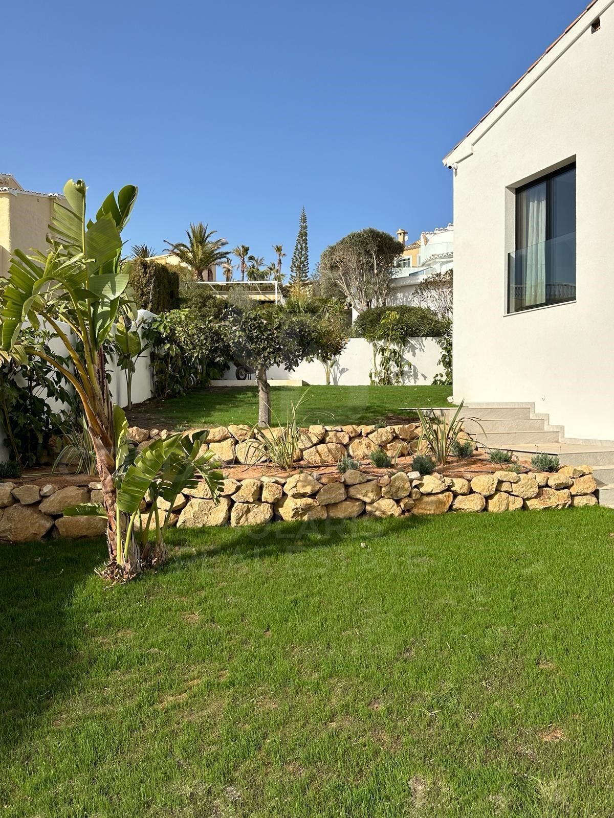 Villa designer exclusive avec technologie Smart Home, piscine chauffée et vues privilégiées sur Cumbre del Sol