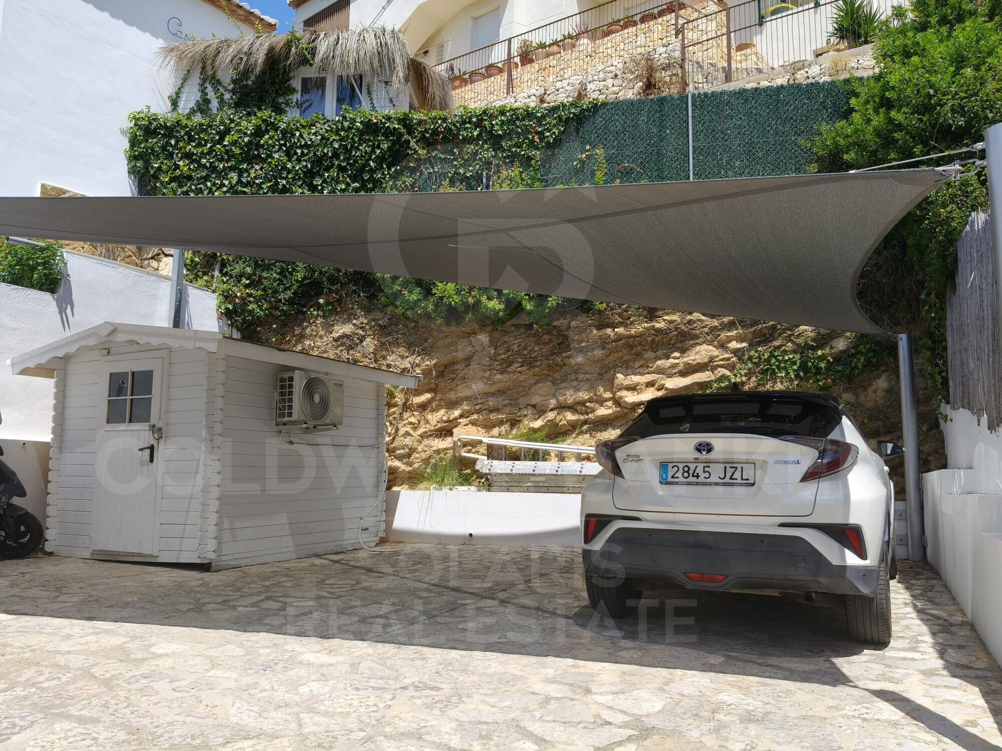 Charmante villa de trois chambres, vue sur la montagne et cuisine d'été fantastique