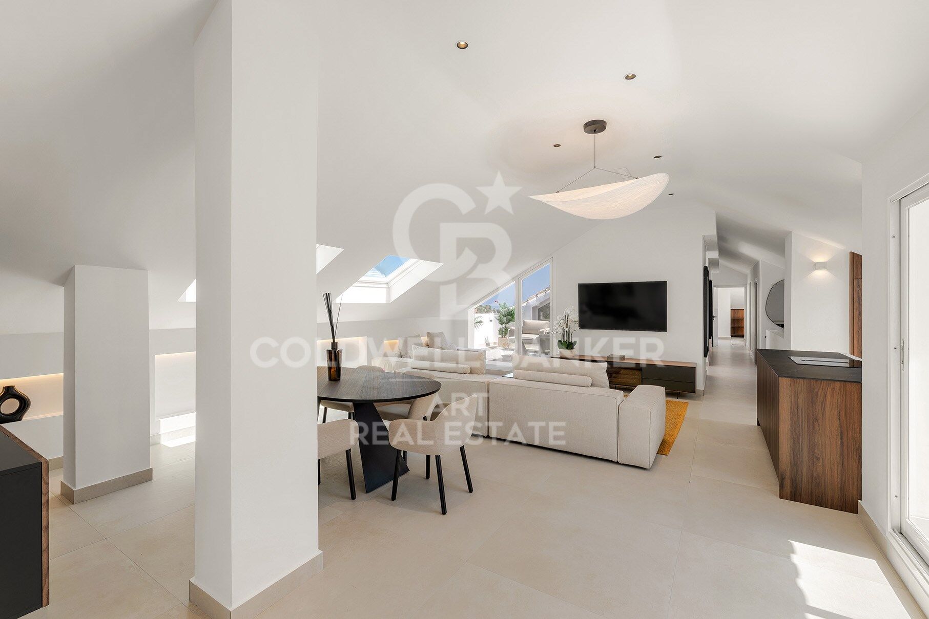 Exclusive Penthouse in the Heart of Nueva Andalucía