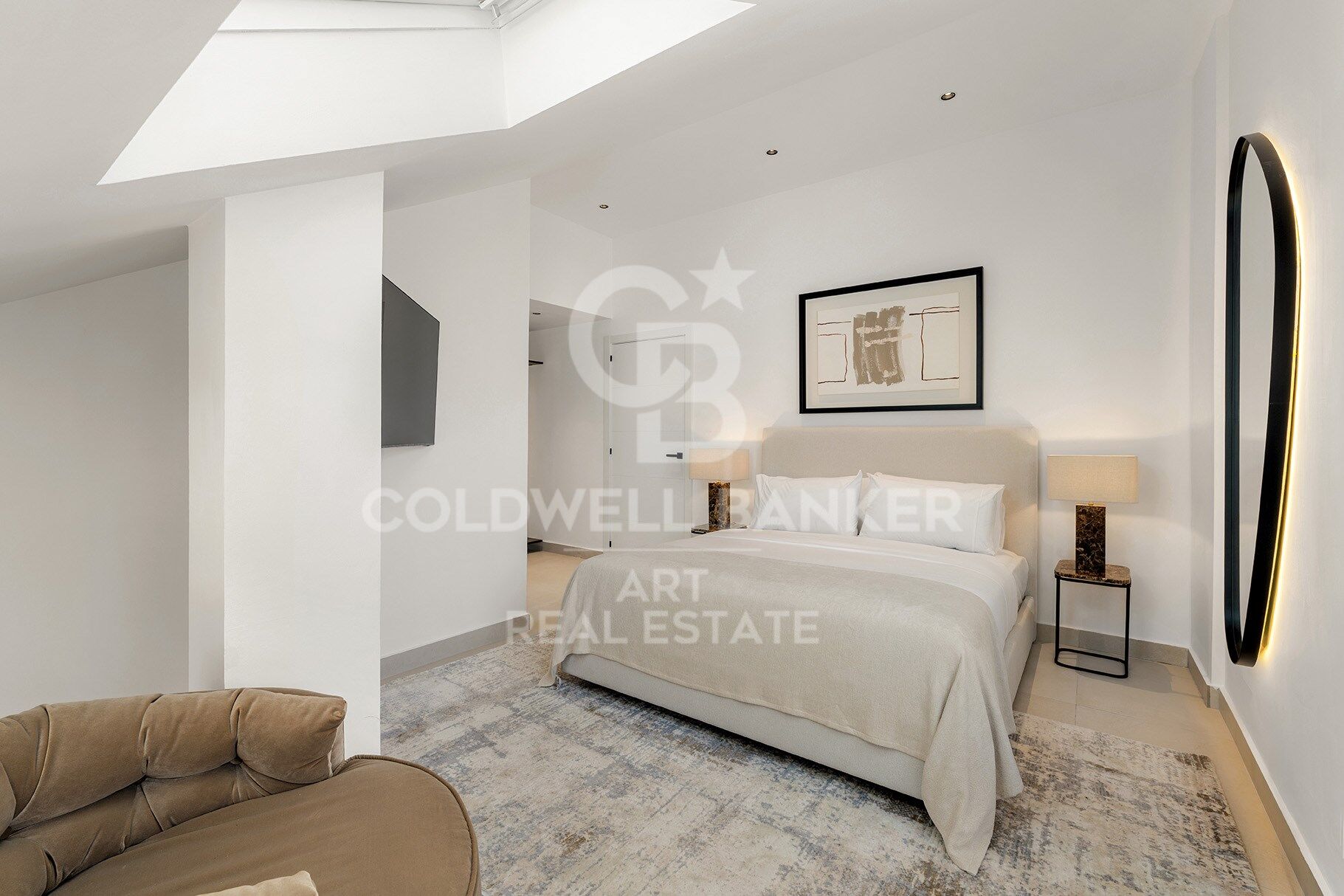 Exclusive Penthouse in the Heart of Nueva Andalucía