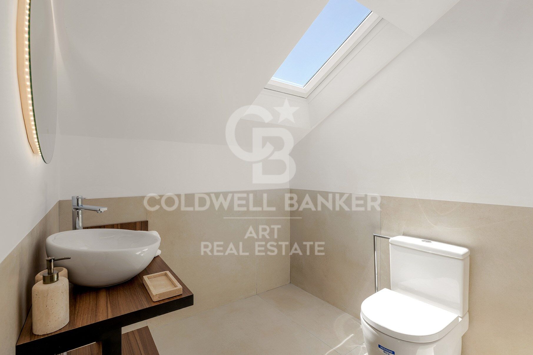 Exclusive Penthouse in the Heart of Nueva Andalucía