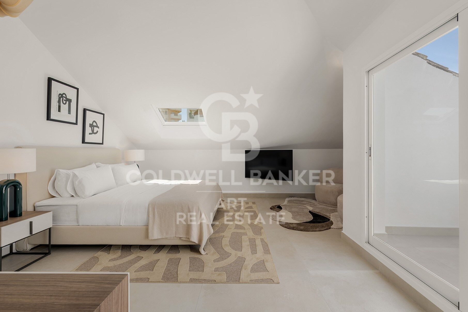 Exclusive Penthouse in the Heart of Nueva Andalucía