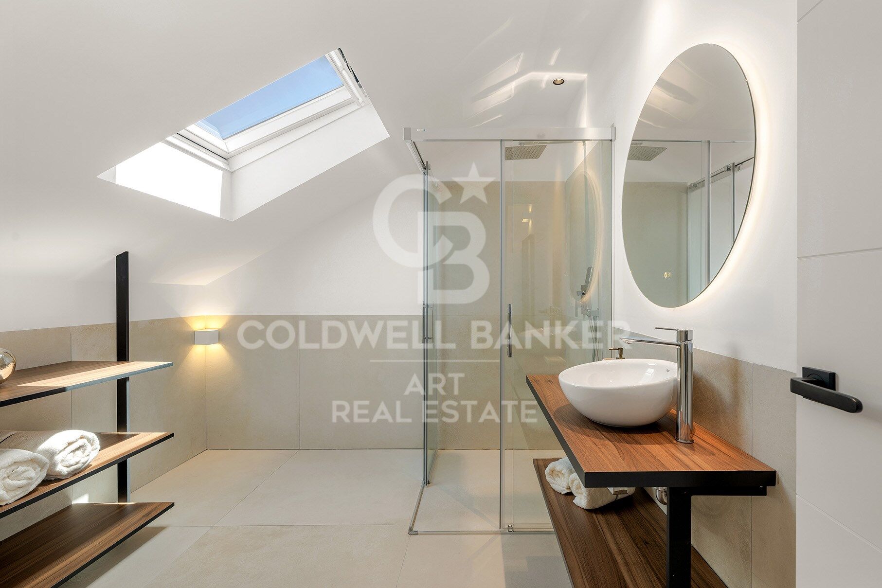 Exclusive Penthouse in the Heart of Nueva Andalucía