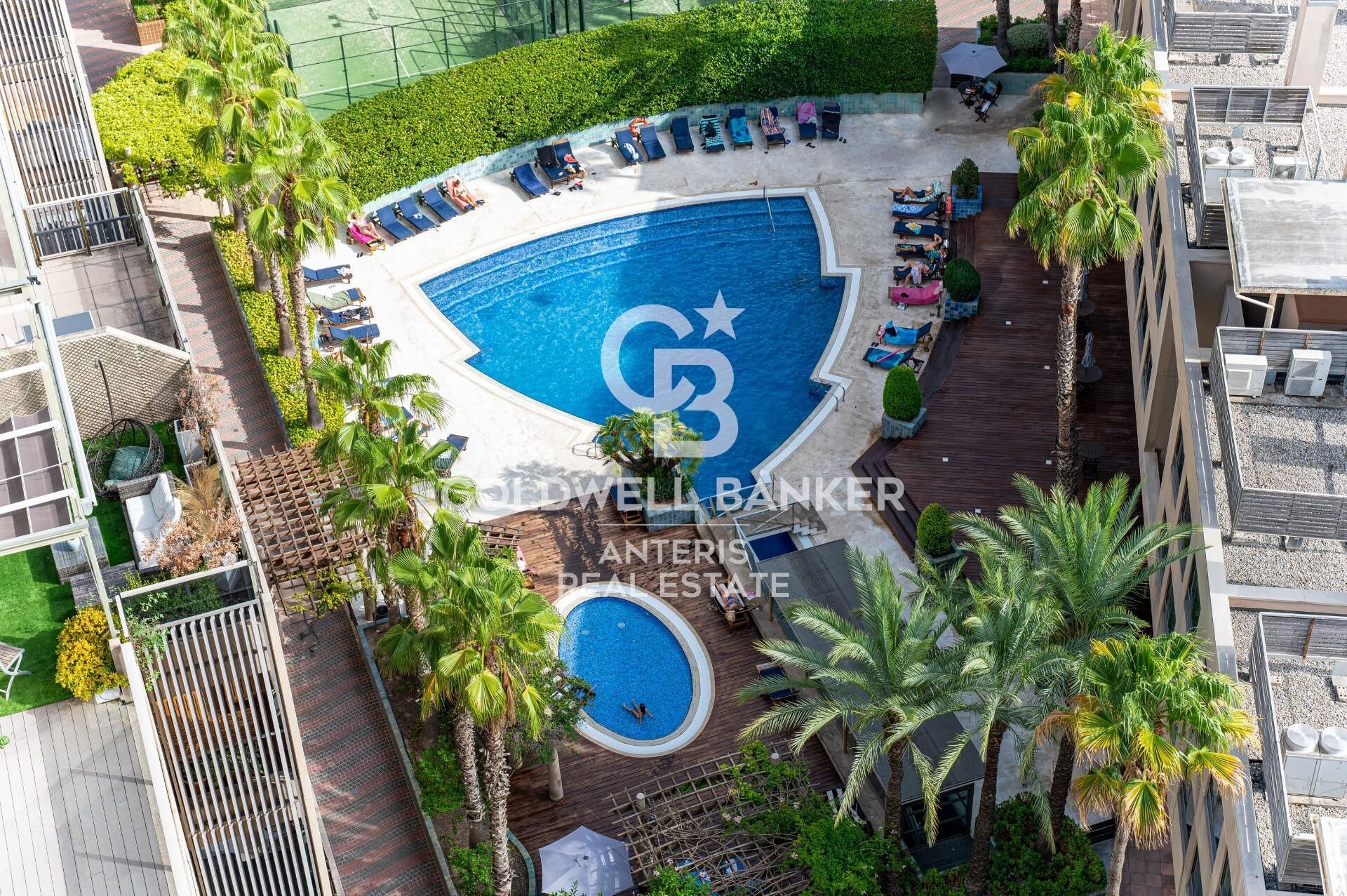 LUJO: Espectacular vivienda en planta 14 con vistas al mar, en Diagonal Mar
