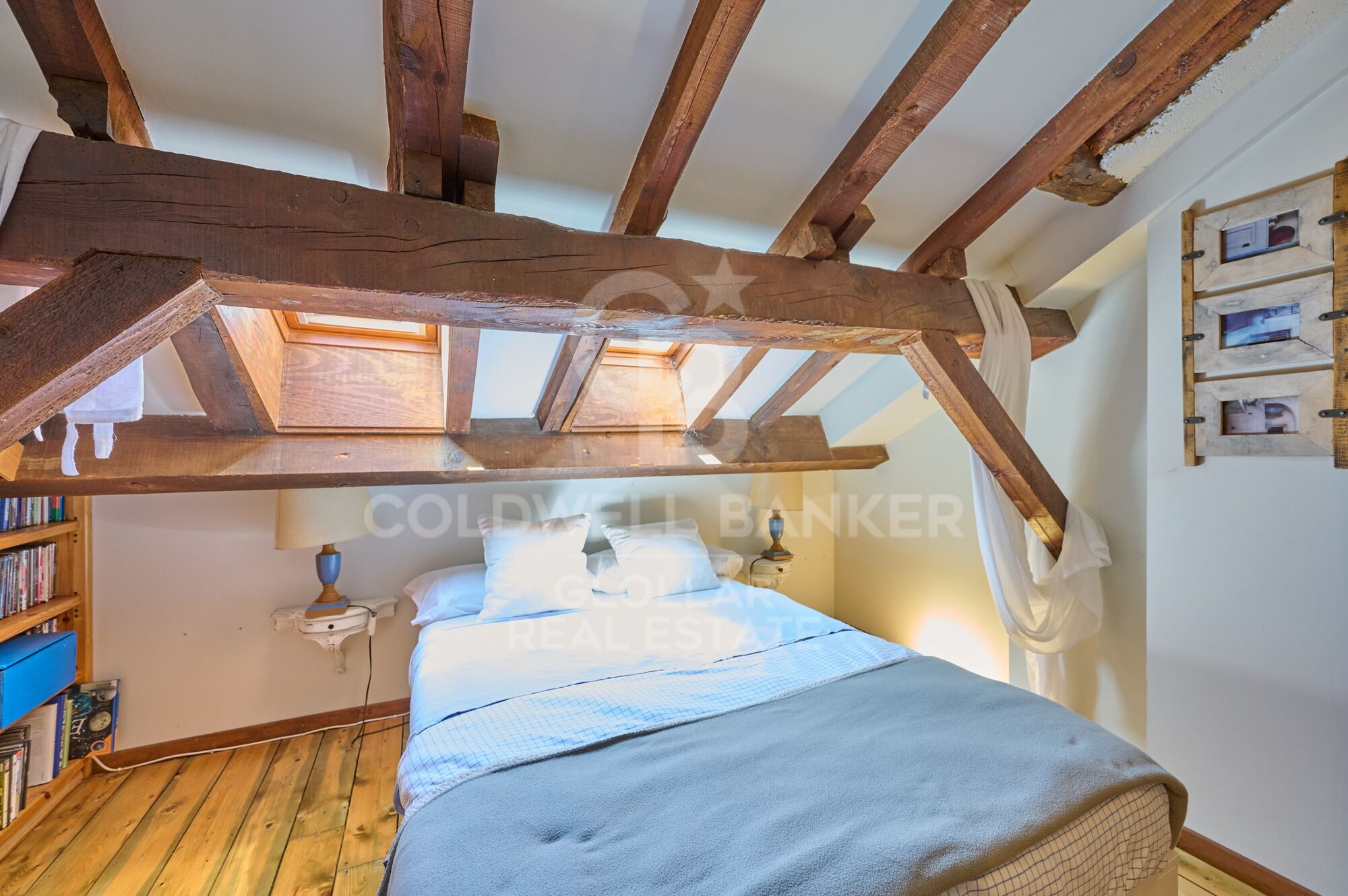 Haus 3 Schlafzimmer, 3 Stockwerke Vermietung Ur