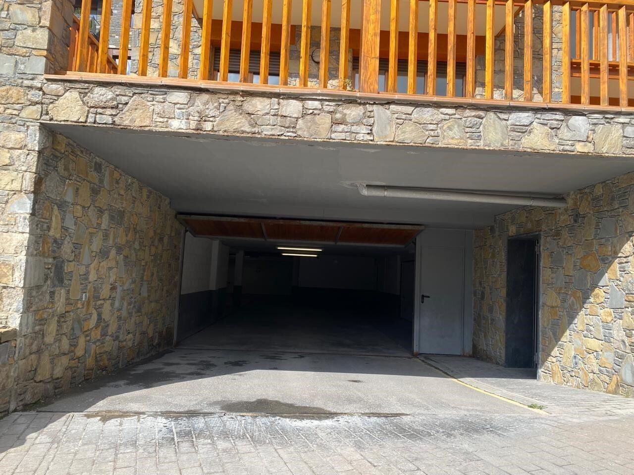 Parking Rent Canillo