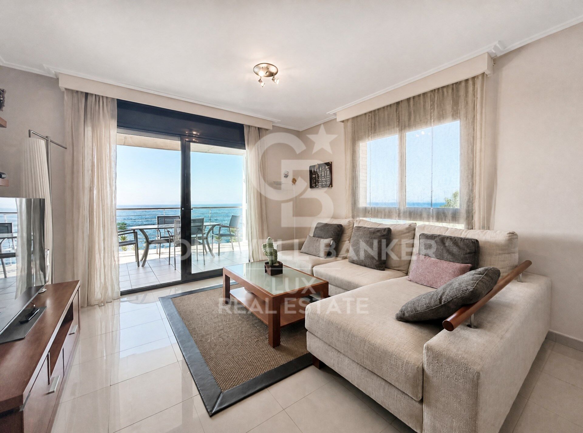 Apartamento de 3 habitaciones frente al camino de ronda de Roses, Costa Brava