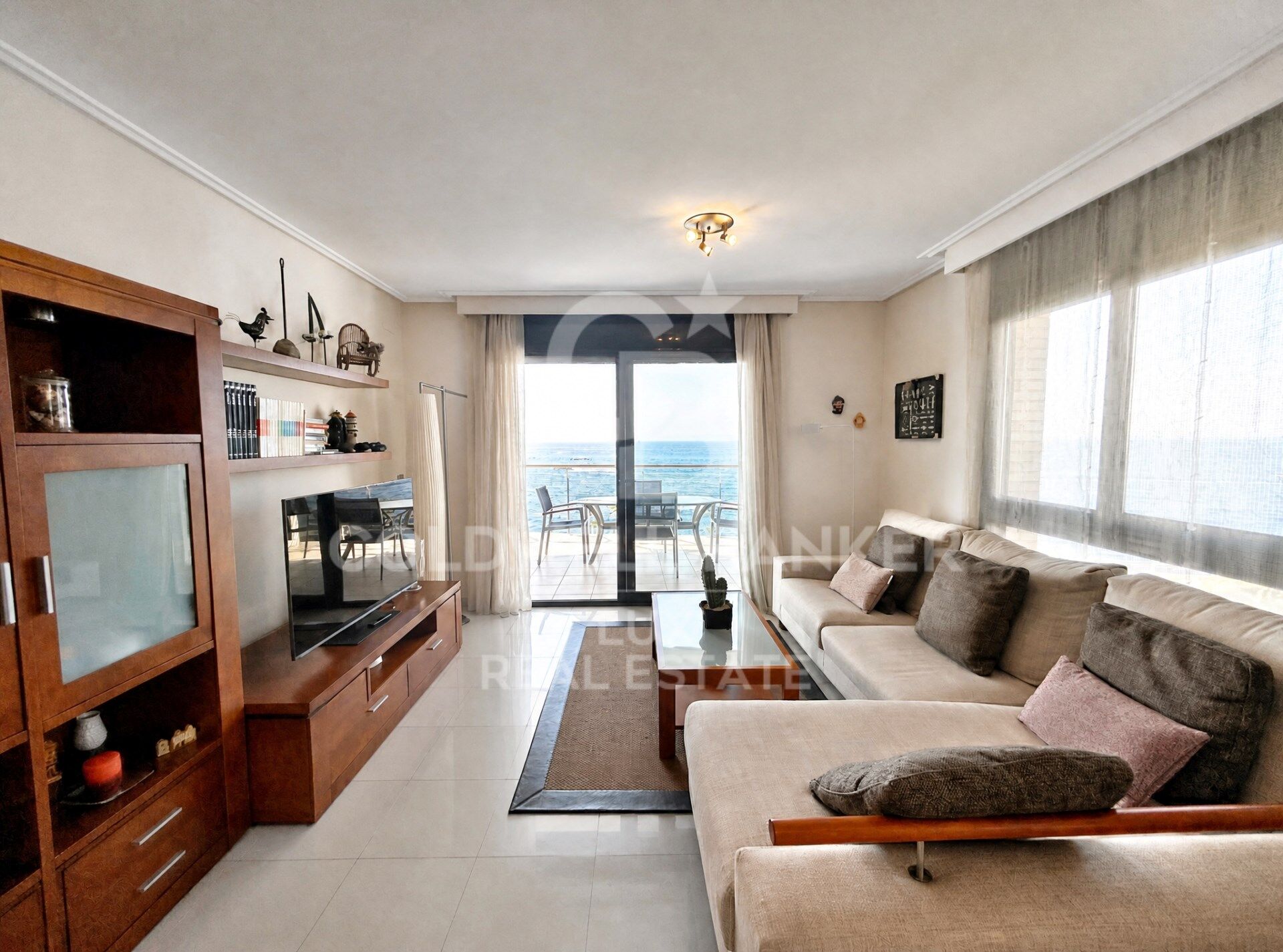 Apartamento de 3 habitaciones frente al camino de ronda de Roses, Costa Brava