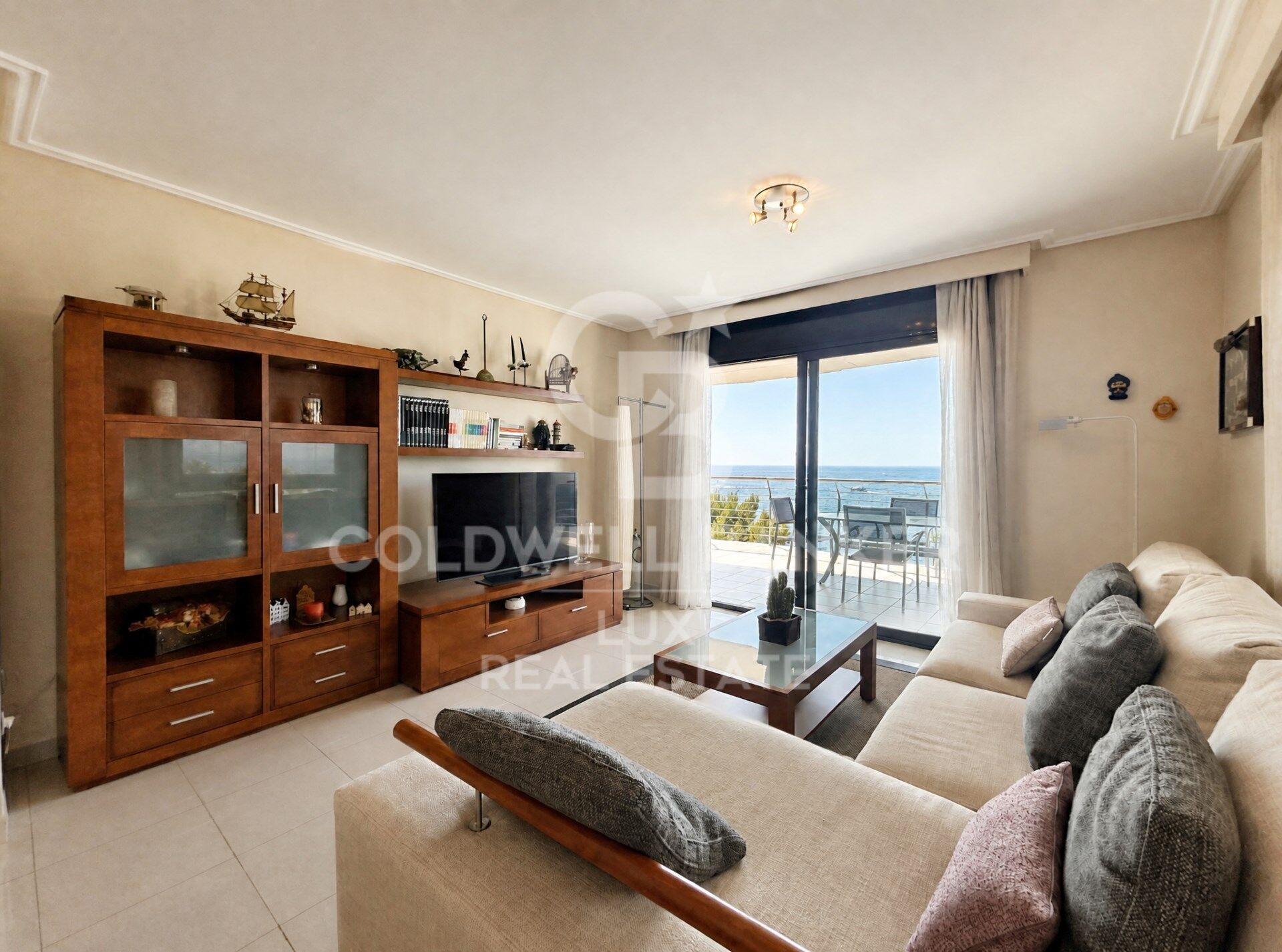 Apartamento de 3 habitaciones frente al camino de ronda de Roses, Costa Brava