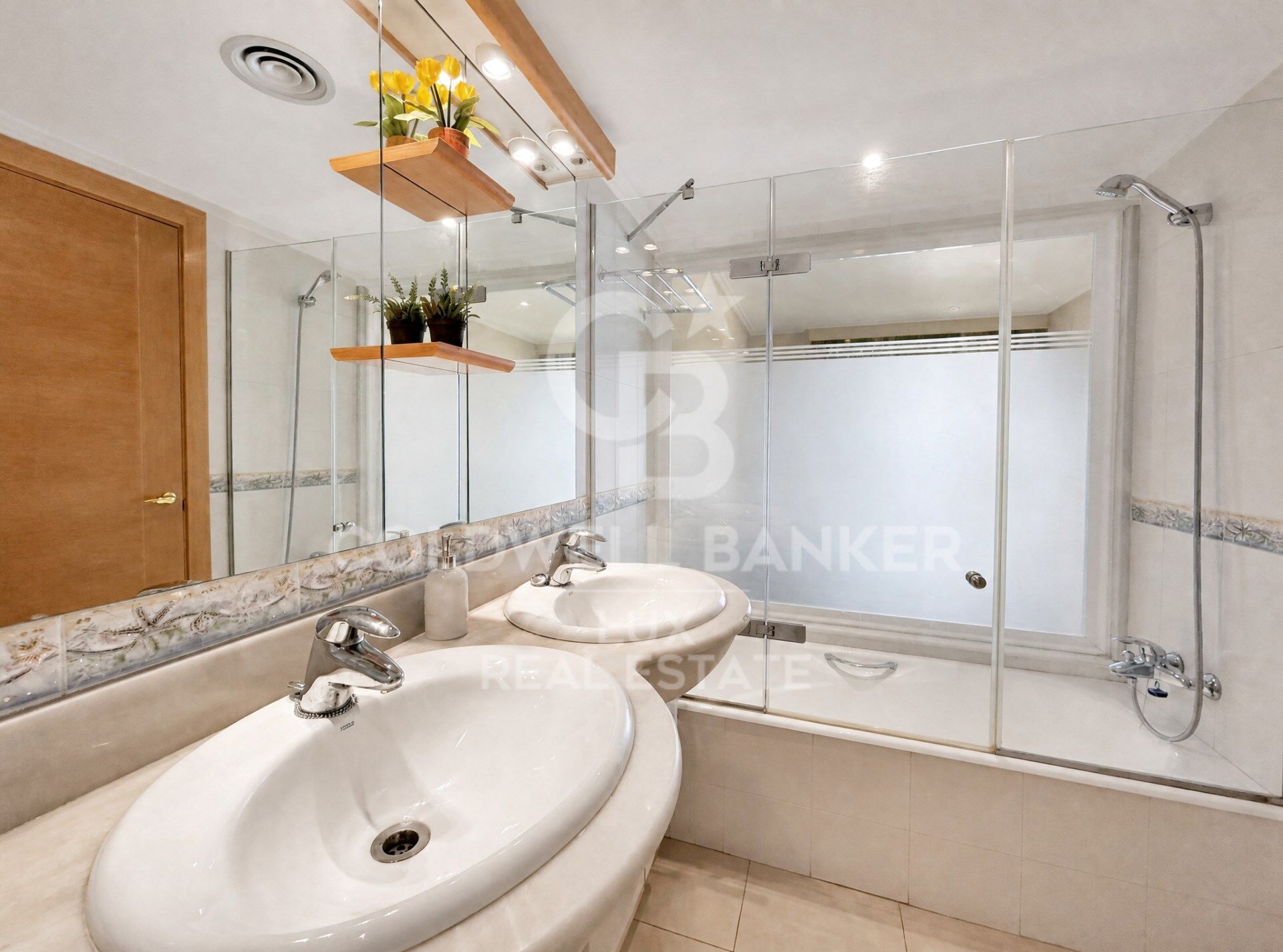 Apartamento de 3 habitaciones frente al camino de ronda de Roses, Costa Brava