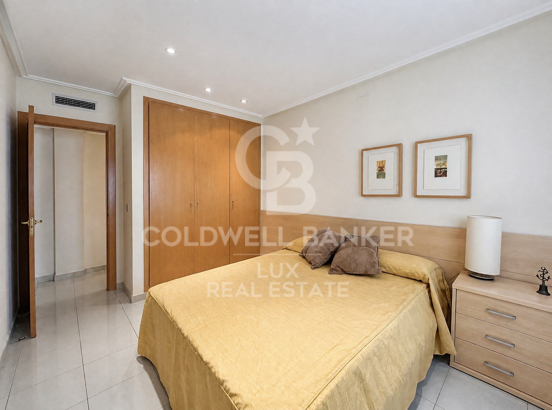 Apartamento de 3 habitaciones frente al camino de ronda de Roses, Costa Brava