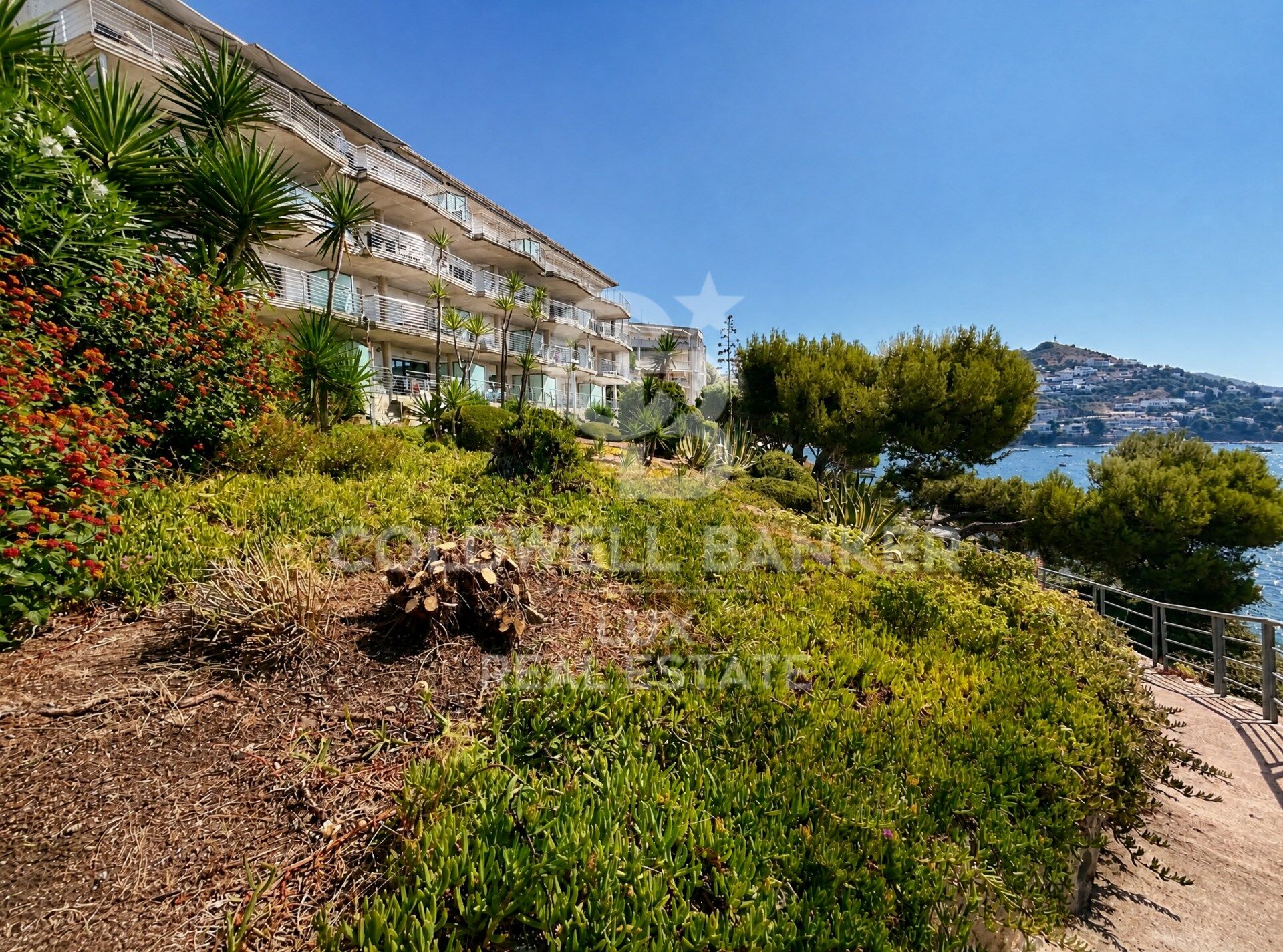 Apartamento de 3 habitaciones frente al camino de ronda de Roses, Costa Brava