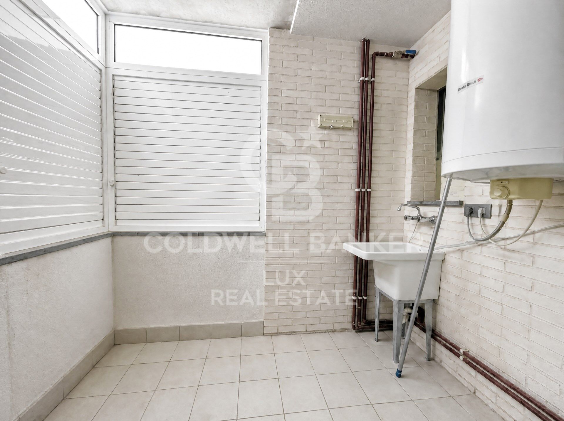 Apartamento de 3 habitaciones frente al camino de ronda de Roses, Costa Brava