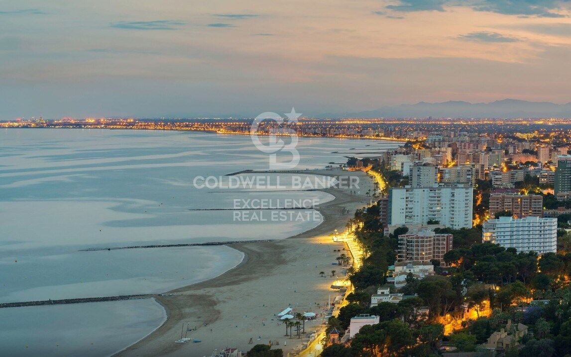 Oportunidad de inversión: parcela desde 400 m² junto al mar en Benicàssim