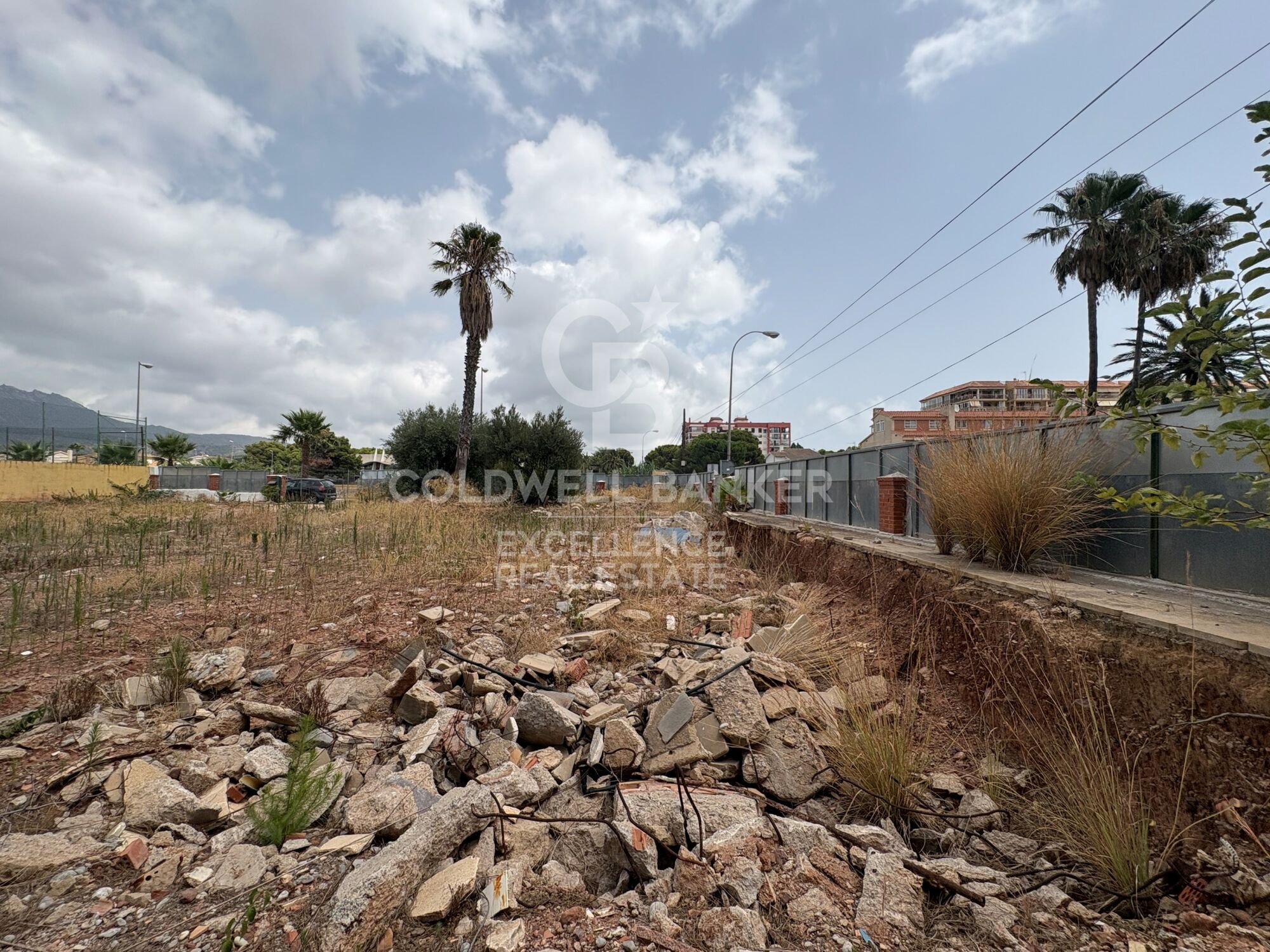 982 m² corner urban plot for villa by the sea in Benicàssim