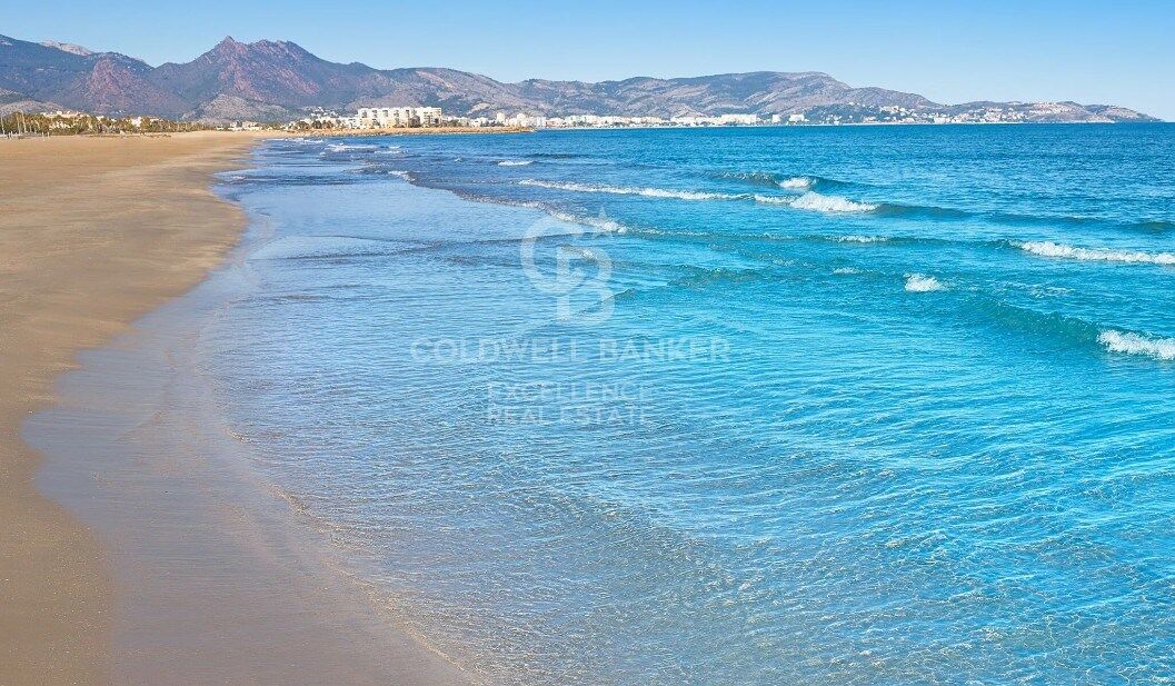 982 m² corner urban plot for villa by the sea in Benicàssim