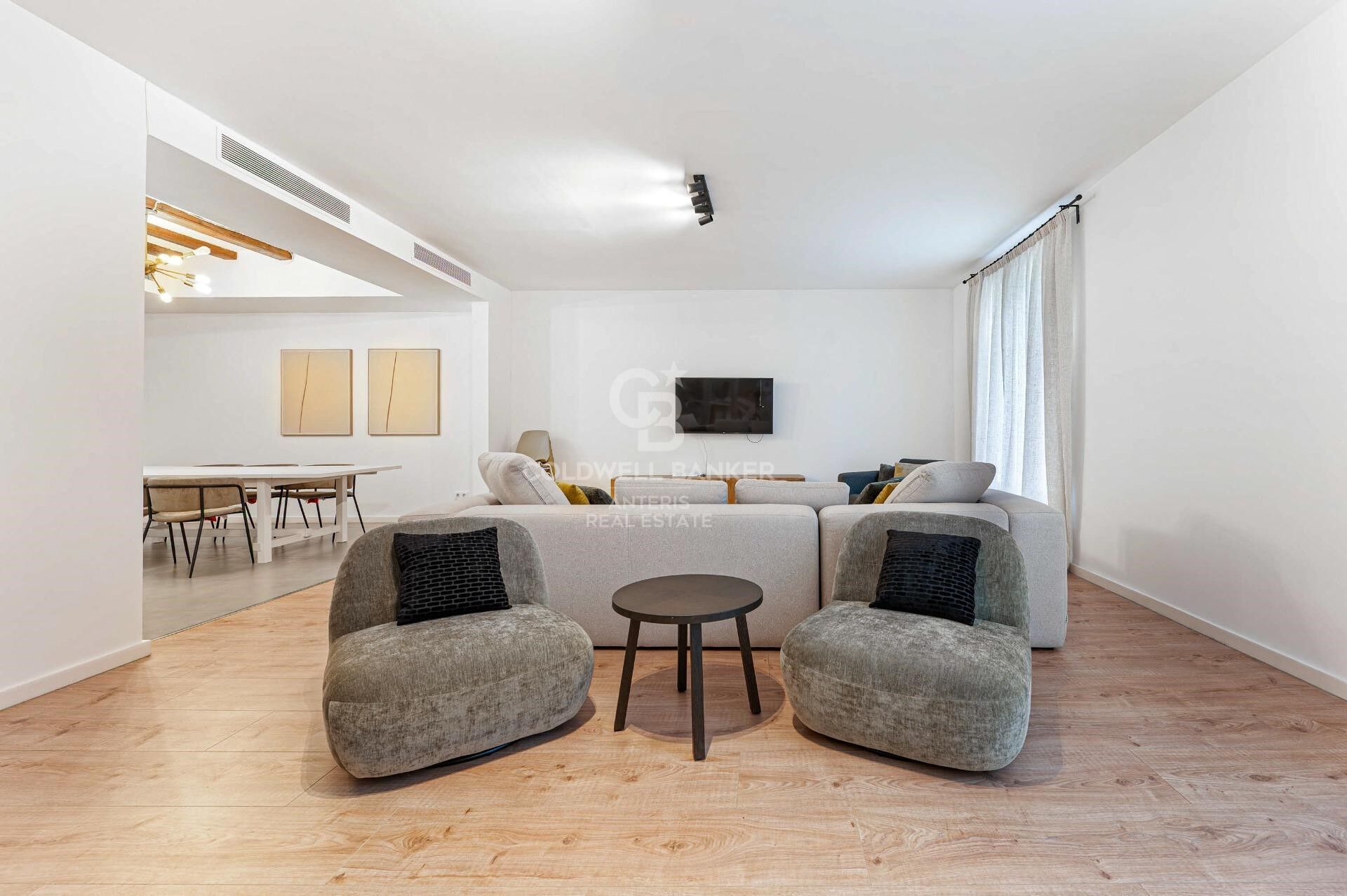 Space, Light and Design in a Refurbished Stately Building