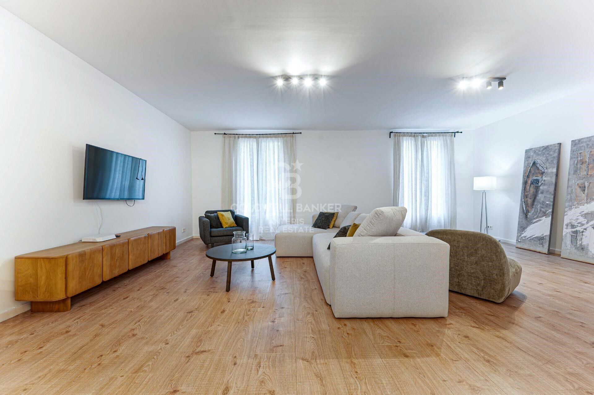 Space, Light and Design in a Refurbished Stately Building