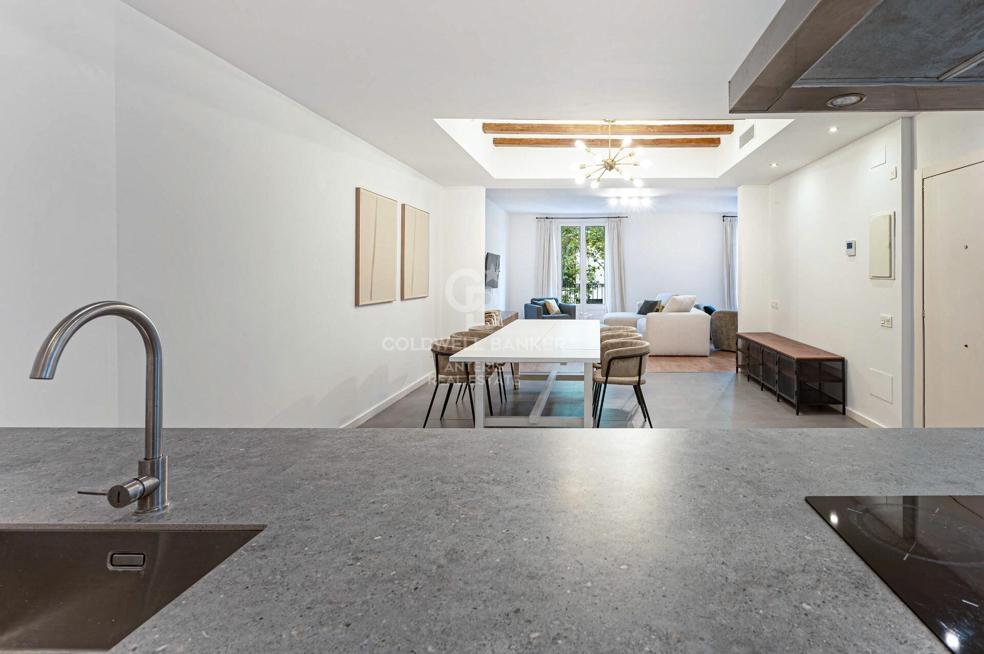 Space, Light and Design in a Refurbished Stately Building