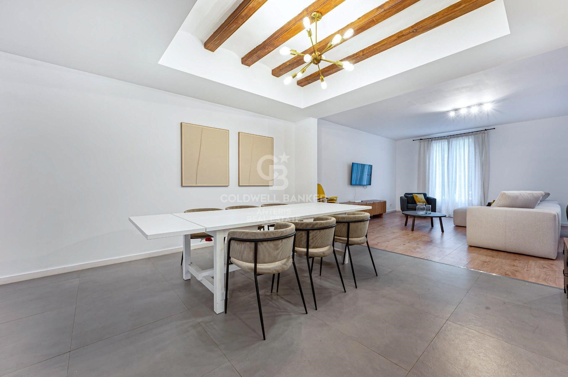 Space, Light and Design in a Refurbished Stately Building