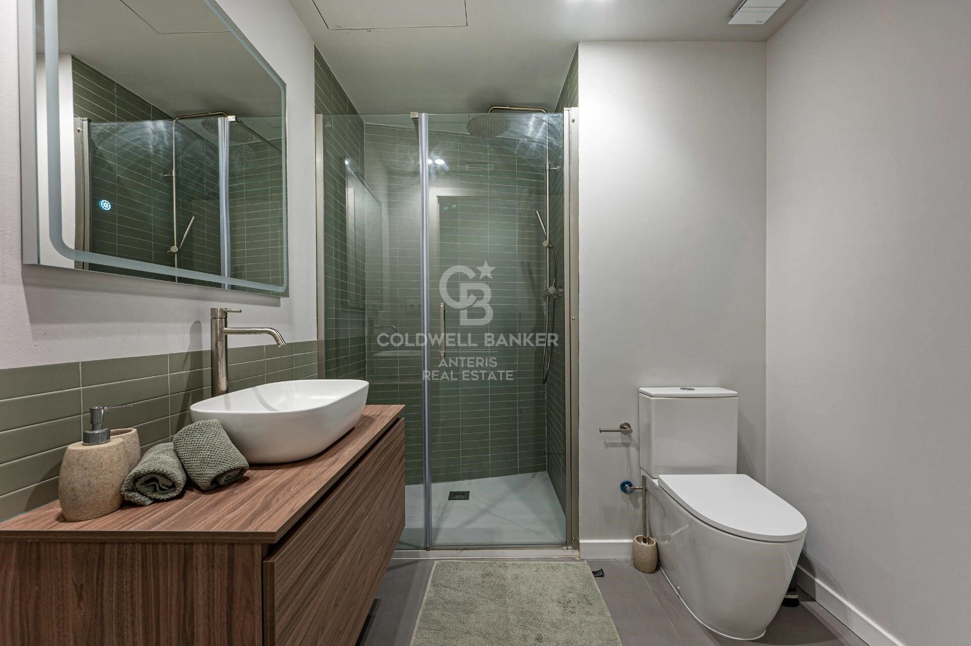 Space, Light and Design in a Refurbished Stately Building