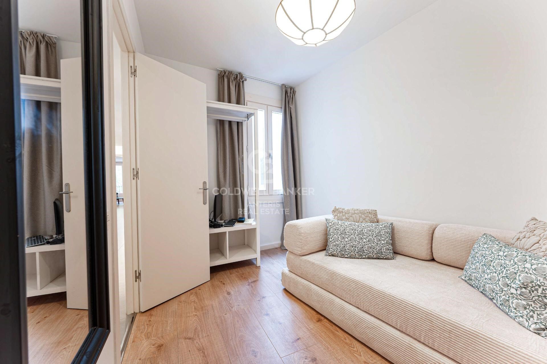 Space, Light and Design in a Refurbished Stately Building